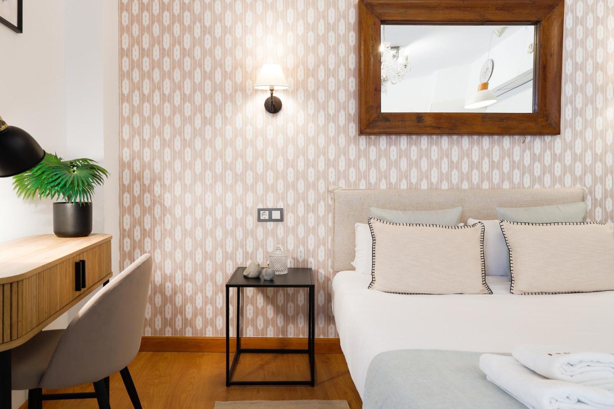 C15 - Charming Modern Studio In The Centre Malaga Exterior photo
